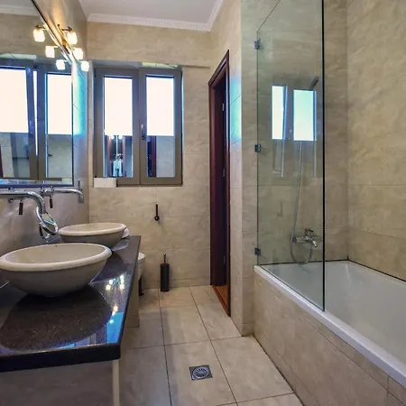 Villabayviewcrete Hébergement de vacances *